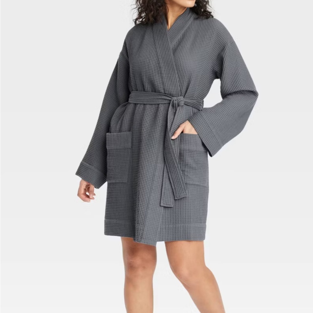 Auden Gray Waffle Knit Robe